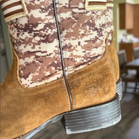 Ariat Camo Patriot Tan Distressed Men's Western Boots - Picture 8 of 10